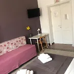 לינה וארוחת בוקר Da Ponticello 4*